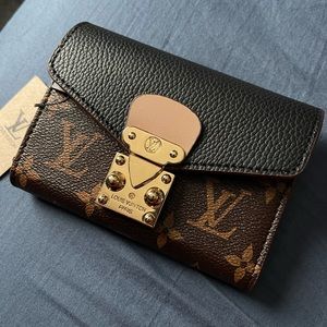Compact wallet